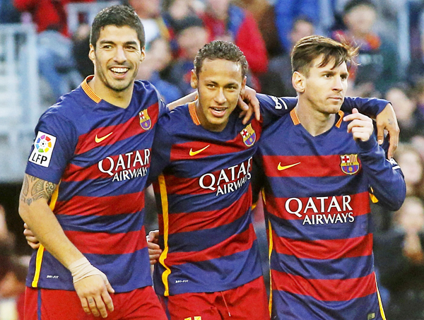 (L-R) Luis Suarez, Neymar, Lionel Messi (Barcelona), NOVEMBER 28, 2015 - Football / Soccer : Neymar of Barcelona celebrates after scoring their 3rd goal during the Spanish Primera Division "Liga BBVA (Espanola)" match between FC Barcelona 4-0 Real Sociedad at Camp Nou in Barcelona, Spain. (Photo by MarcaMedia/AFLO)